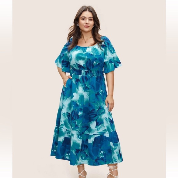 BloomChic Dresses & Skirts - BloomChic Plus Size 3XL Square Neck Floral Shirred Ruffle Sleeve Dress